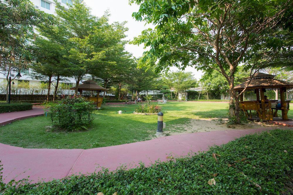The Capital Resort @ Sukhumvit 50 Bangkok Luaran gambar The campus