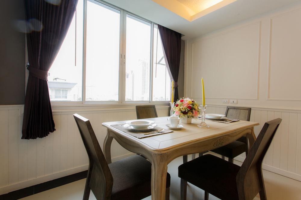 The Capital Resort @ Sukhumvit 50 Bangkok Luaran gambar A dining room